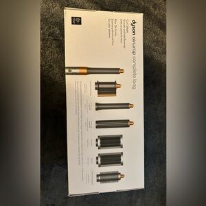 BRAND NEW - Dyson Airwrap complete long